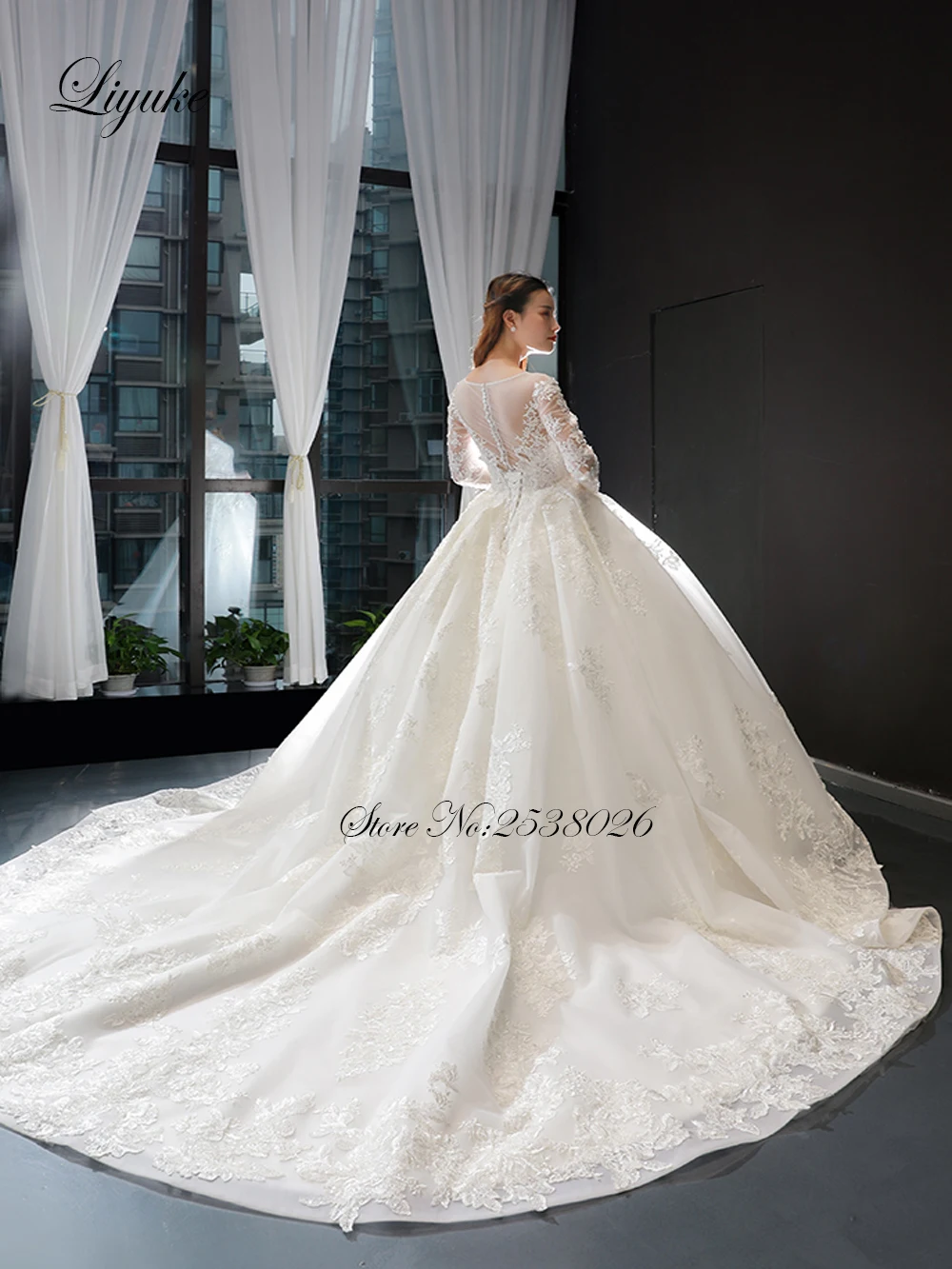 Liyuke свернутое декольте бальное свадебное платье с элегантной часовней пышное свадебное платье со шлейфом с длинным рукавом