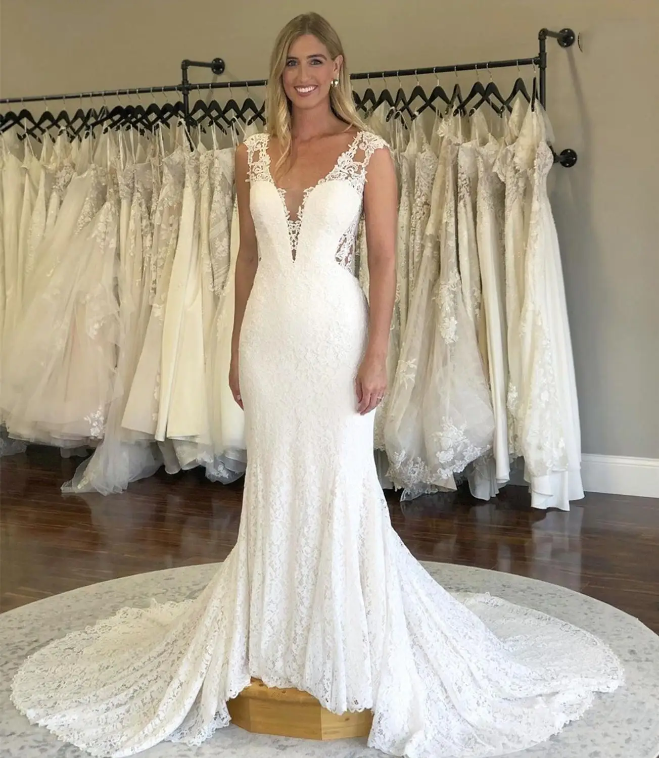 

wedding dress mermaid lace sleeveless with elegant charming long train bridal gowns v-neck vestidos noiva sereia svadobne saty