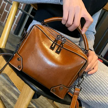 

2020 new leather handbag with oil wax splicing. Shoulder crossbody bag