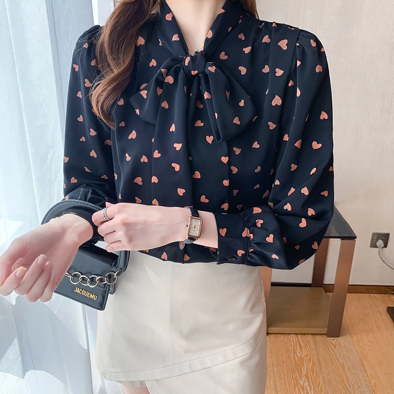 OEM Women's Blouse Lantern Sleeve Polka DOT Top Long Sleeve Shirt - China  Shirts and Women's Shirts price