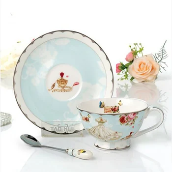 

Bone China Plate Pink Food Dish Round Tray 2018 New Vintage Style Plate Rose Design Fast Flat Steak Dish Dinner Kithenware 1pcs