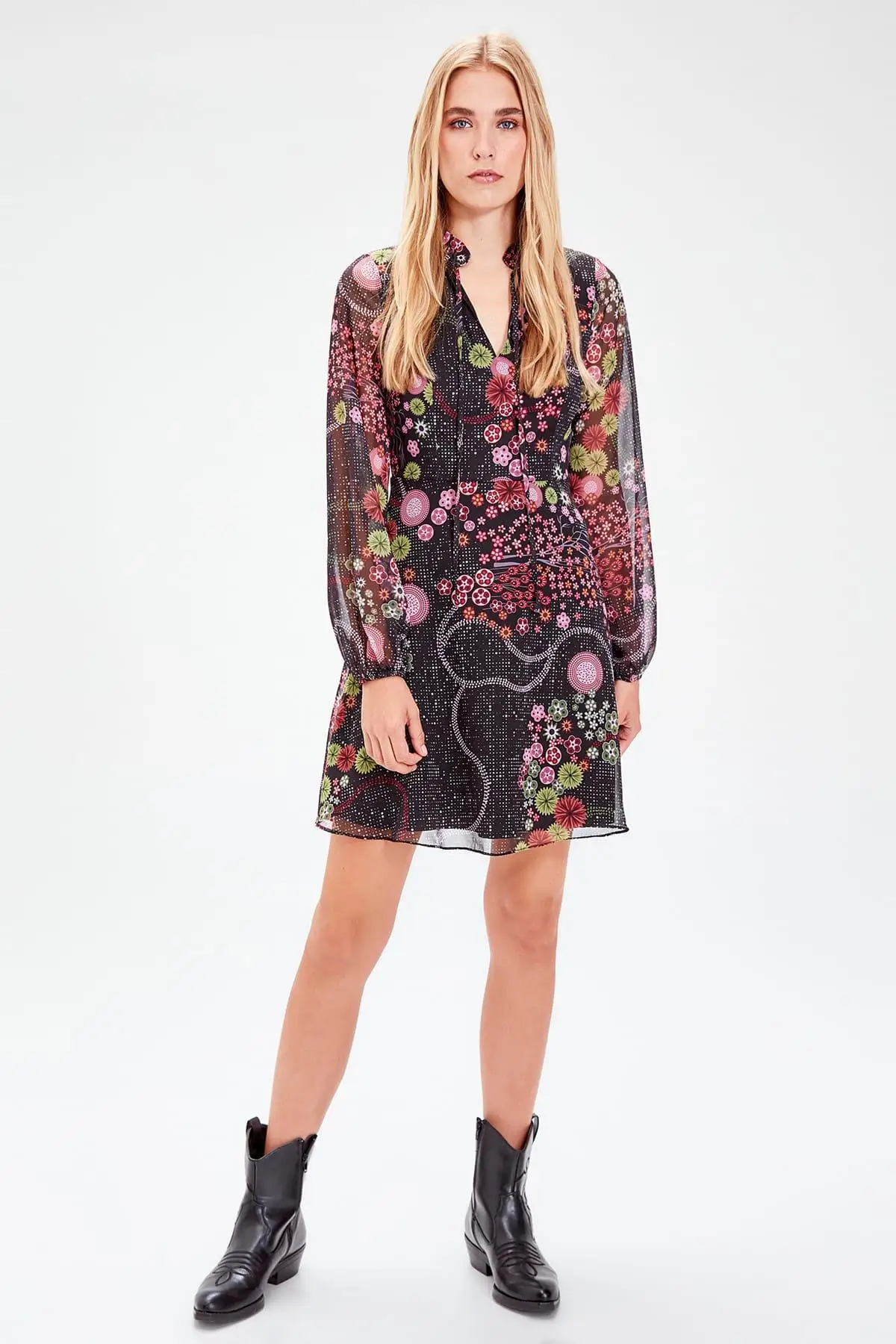 

Trendyol Black Patterned Dress TWOAW20EL0551