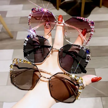 

Luxury Brand Designer Sunglasses High Quality Rhinestone Sun Glasses Big Diamond Bling Eyeglasses Fashion Shades for Women Uv400