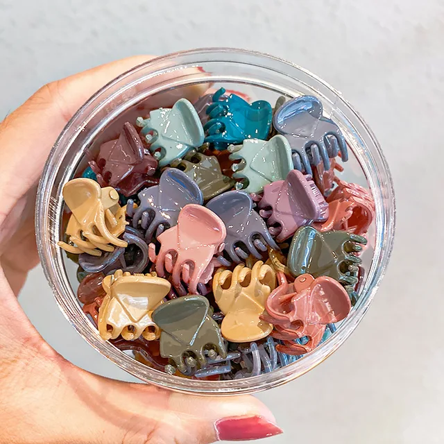 Ruoshui 50pcs Children Cartoon Hair Claws Girls Lovely Hairpins Hair Crab Baby Hair Accessories Hair Clips Headwear Barrettes style 35