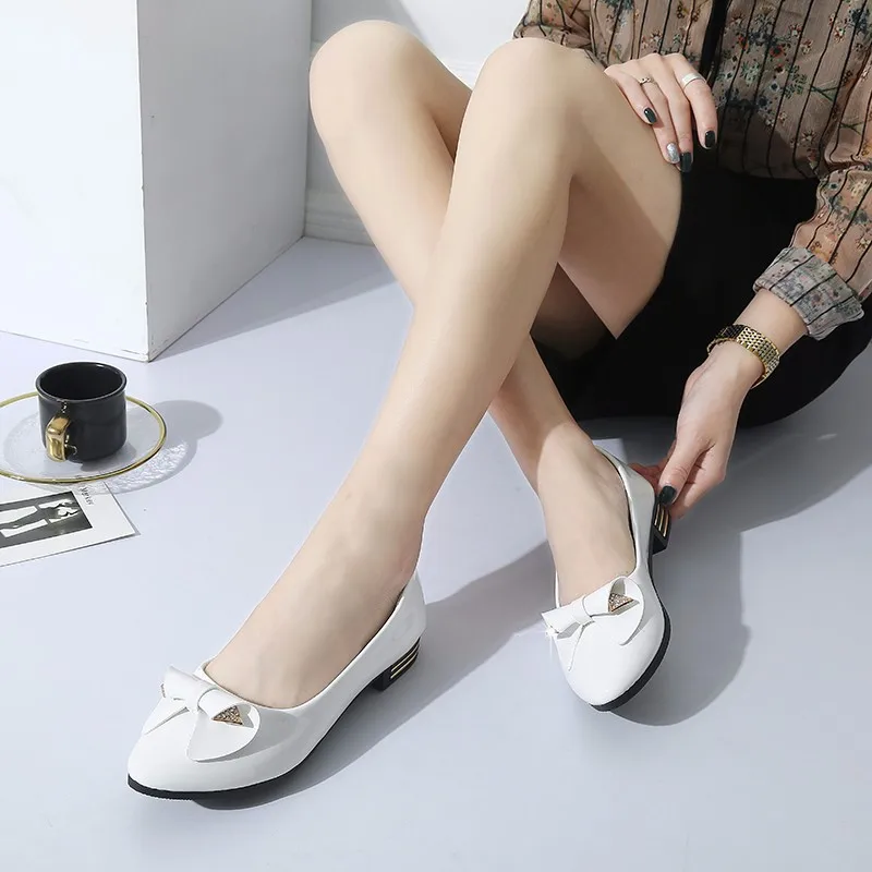 

Moccosins Female Spring 2018 New Style Pointed Flat Shallow Mouth Single Shoes Korean-style Man-made Diamond Bow Social Work WOM