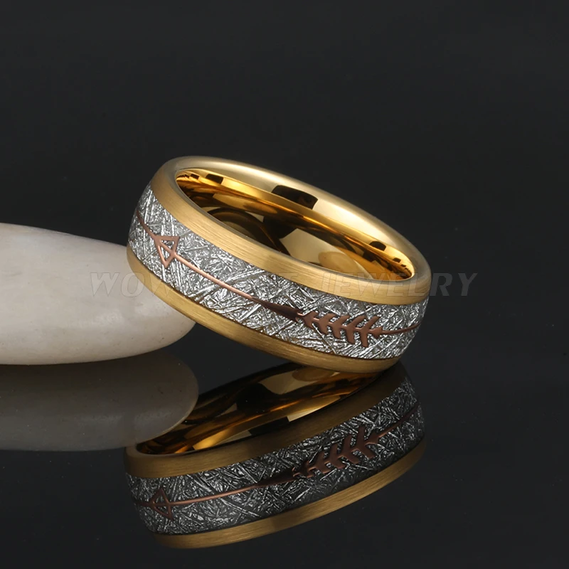 Online 8mm New Cool Gold Herren Hartmetall Ring Frauen Hochzeit Band Silber Meteorit Gold Pfeil Inlay Comfort Fit