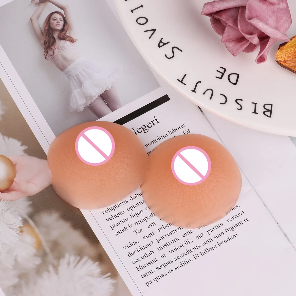 Self-Suction Reusable Tailorable Breast Silicone Invisible Nipples Stickers Simulated Breast Sissy Crossdresser SM Sex Product