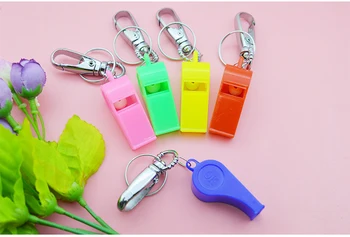 

100pcs/Lot Mixed Colors Plastic Whistle Keychain Swivel Hook Worning Sound Keyring Toy Gifts Key Chain Order Sound Key Rings