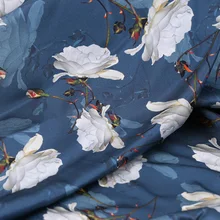 108 см в ширину 19 мм 93% шелк и 7% спандекс белый цветочный принт синий стрейч шелк атлас Ткань для платья Cheongsam рубашка куртка B177