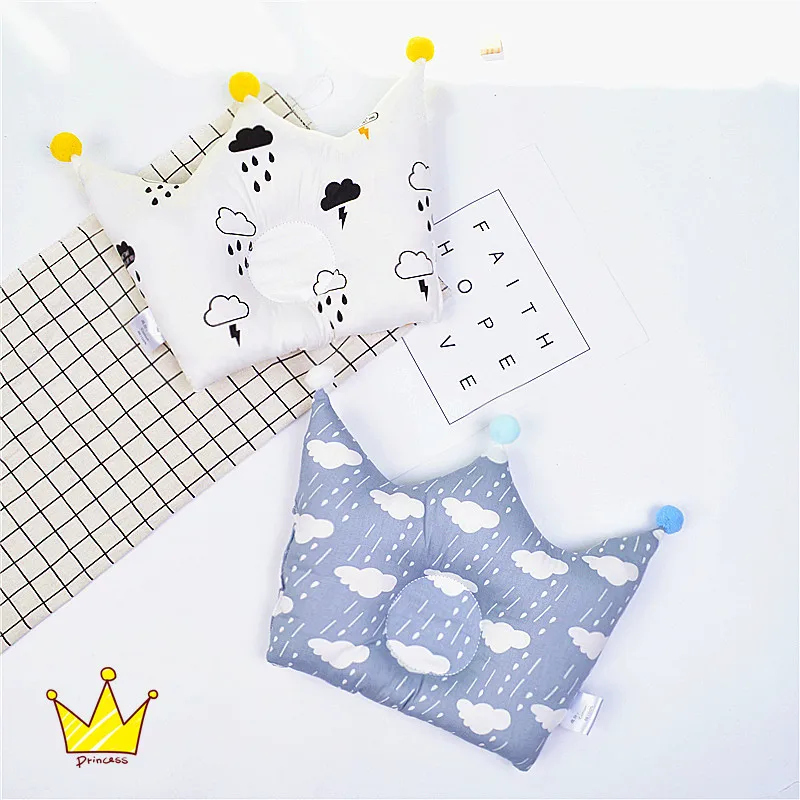 

Baby Shaping Pillow Prevent Flat Head Infants Crown Dot Bedding Pillows Newborn Boy Girl Room Decoration Accessories 0-24 Months