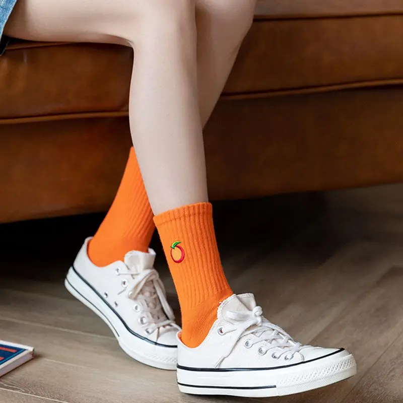 Hip hop Trend Street Personality Women's Skateboard Socks Breathable Sweat Absorption Cotton Autumn Unisex Mid Tube Socks