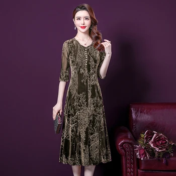 

2020 Summer Elegant Fashionable Women Midi Dresses Lace Red Gold V-neck Pyrograph Flower Plus Size 5xl Middge Aged Mother Dress