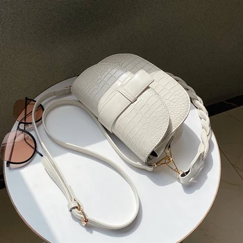 

с доставкой Senior Sense Net Red Women's Mini Bag 2020 Summer Popular New Fashion Fashion All-match Ins Crossbody Saddle Bag