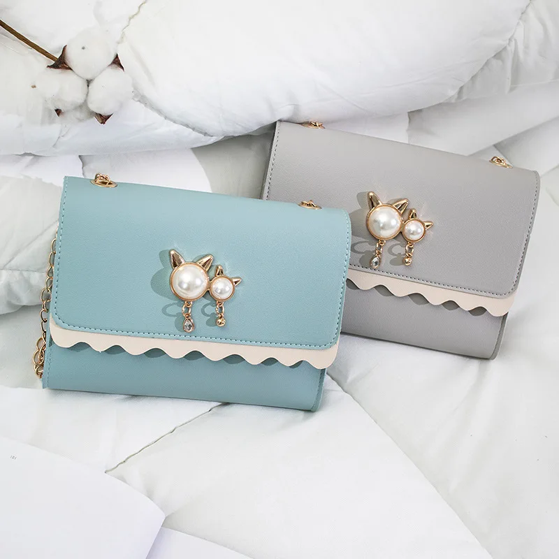 

2019 Amoi Korean-style WOMEN'S Bag Contrast Color Bag Cover Type Cat Head Decoration One-Shoulder Chain Square Sling Bag Phone C