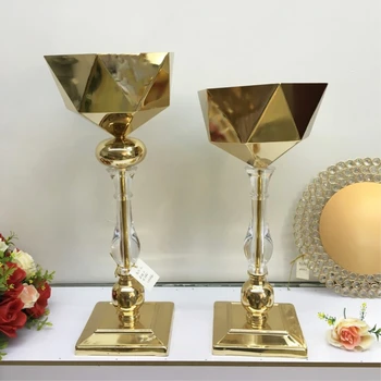 

10pcs ）Extraordinary Wedding Trumpet Shape Gold Flower Stand Metal Lead Road for Wedding party event home Usage