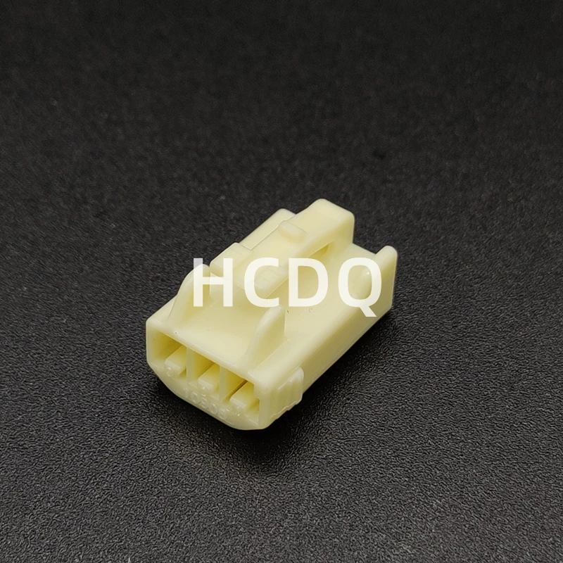 The original 90980-10908 3PIN automobile connector plug shell and connector are supplied from stock