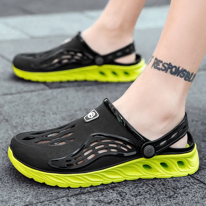 2021 Summer New Men Sandals Casual Slippers Clogs Men Outdoor Beach Shoes Fashion Sandals Male Water Shoe Comfortable Breathable