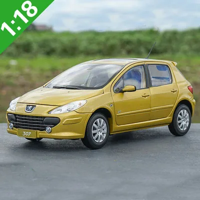 1:18 peugeot 307 красный хэтчбек литая модель автомобиля игрушки для коллекции рождественских подарков