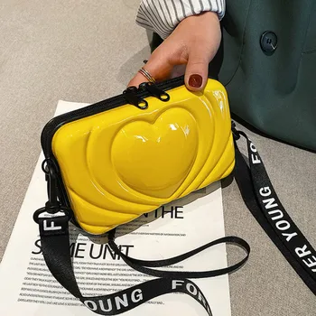 

Fashion Designer Mini Hard Suitcase Wristlet Crossbody Bags for Women Storage Box Clutch Cosmetic Case Heart Shaped Shoulder Bag