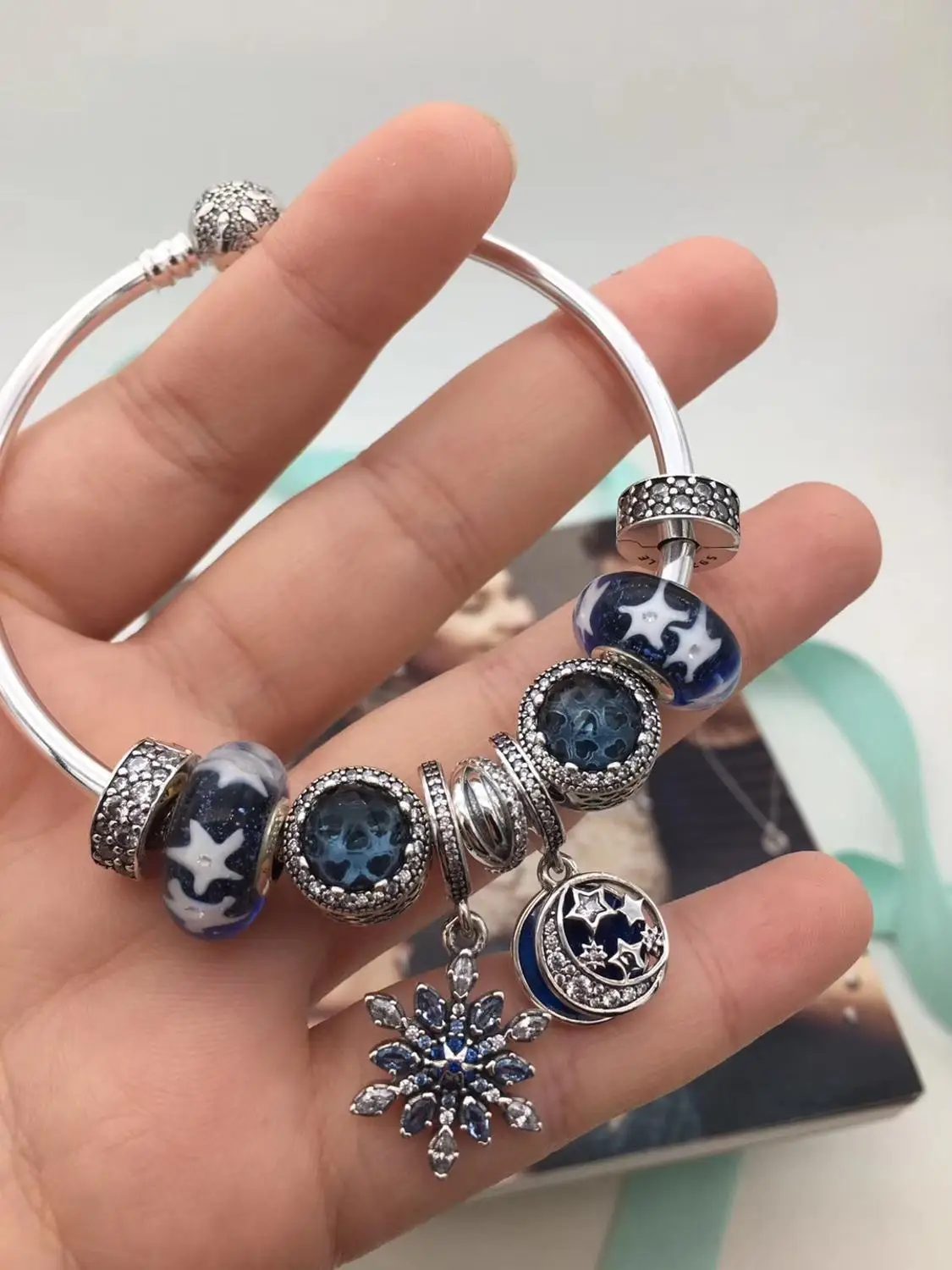 

Keris Store High Quality Original 1:1 100%925 Sterling Silver Star Glaze Beads Snowflake Pendant Clasp Bracelet Free Shipping