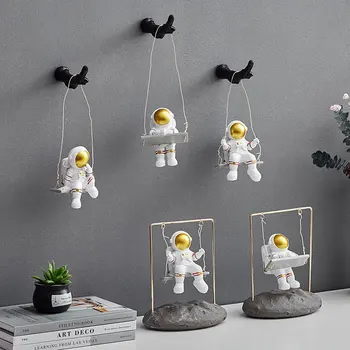 

[HHT] Nordic Creative Swing Astronaut Spaceman Ornaments Wall Hanging Decoration Office Study Desktop Chirldren Room Furnishings