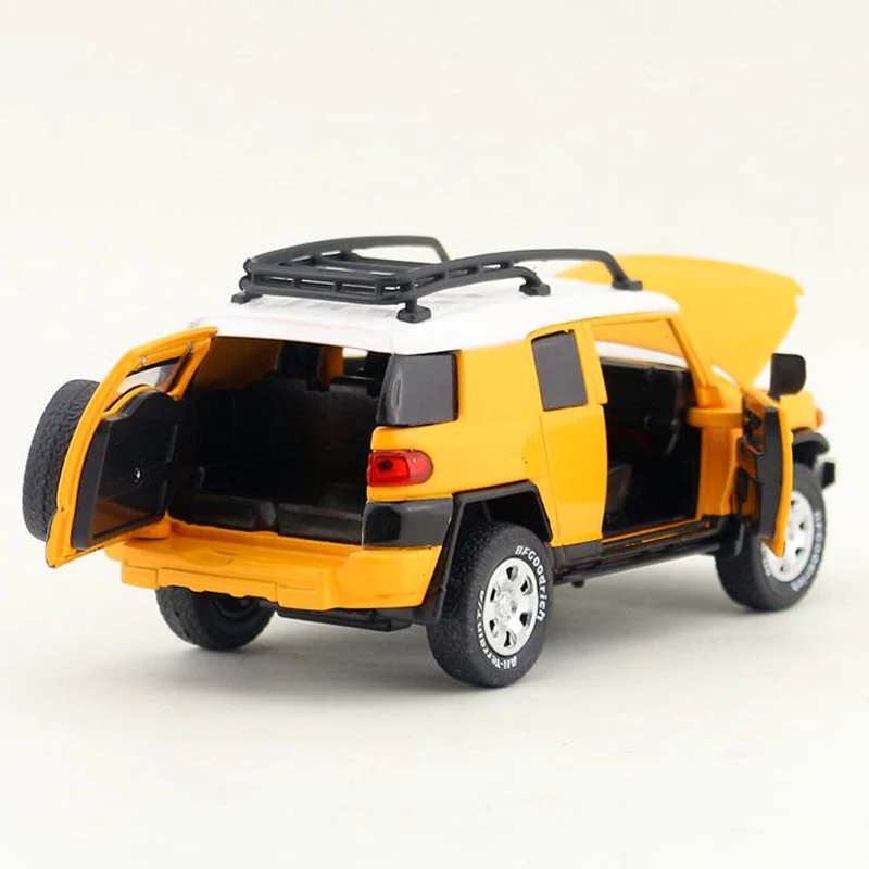 HOMMAT 1:32 Toyota FJ Cruiser SUV внедорожная модель автомобиля Diecasts игрушка транспортные