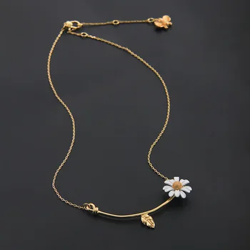 

Enamel Daisy leaf clavicle chain necklace for women gold color collar short necklace deluxe fashion