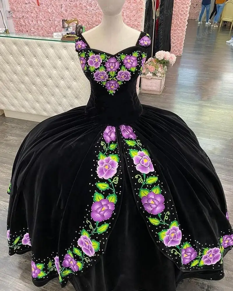 Vestidos de quinceañera Black Charro Quinceanera Dress Flower Embroidered Lace-up Ball Gown Prom Dress Sweet 16 Party Gowns yellow prom dresses Prom Dresses