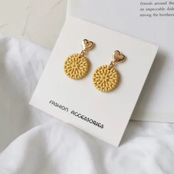 

Women Jewelry Accessories Fashion Clip Earrings Simple Small Wooden Rattan Round Disc Clip on Earrings Non Piercing Earrings