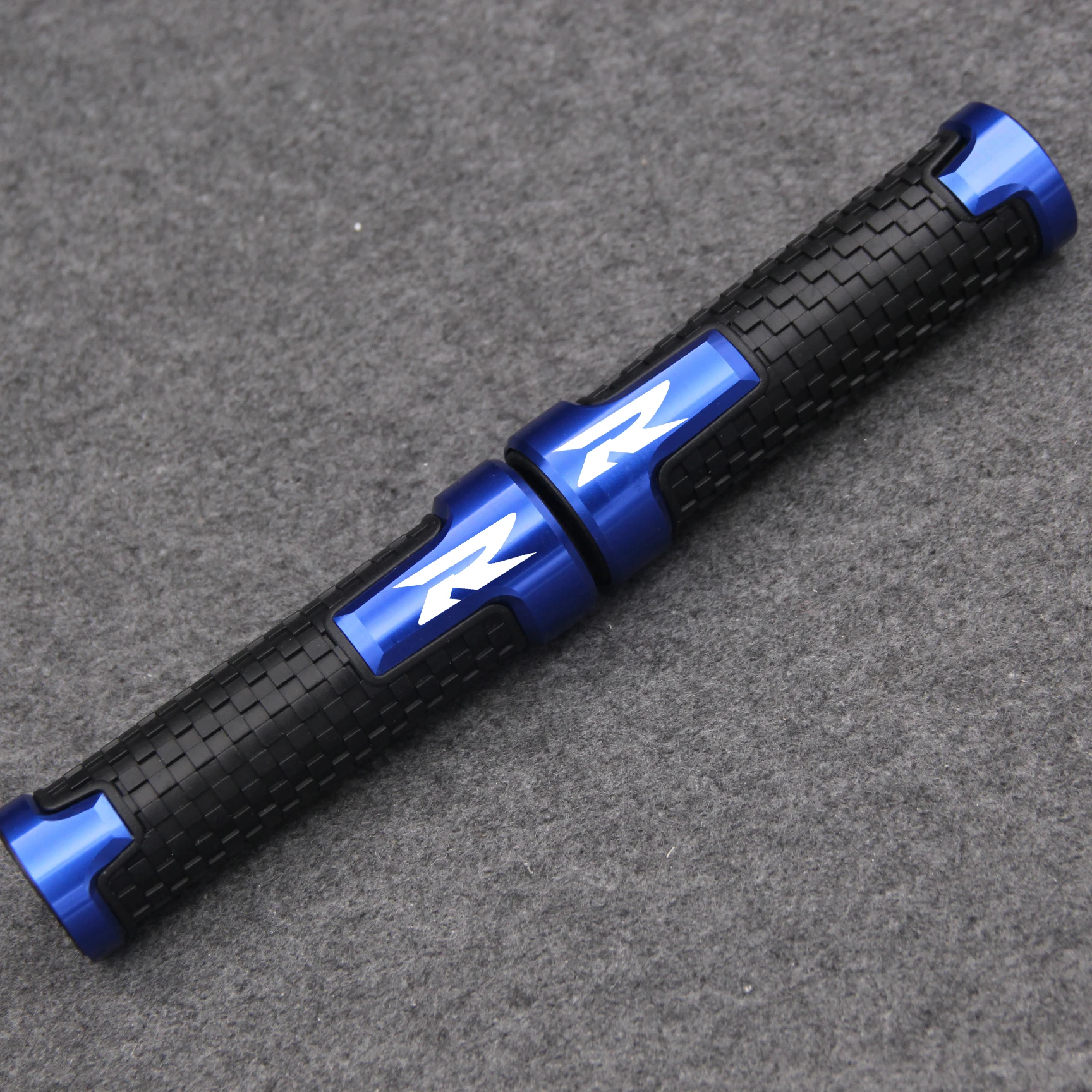 thumbnail image 1 of Puños y extremos de manillar de motocicleta de goma de 7/8" 22 mm para Suzuki GSX-R GSXR 600 750 K6 K7 K8 K9, 1 of 5