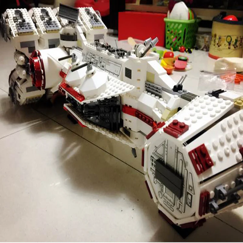 05046 модель тантива IV Rebel Blockade Runner 1748 шт. модель Звездные войны из фильма строительные блоки совместимы с 10019 игрушками