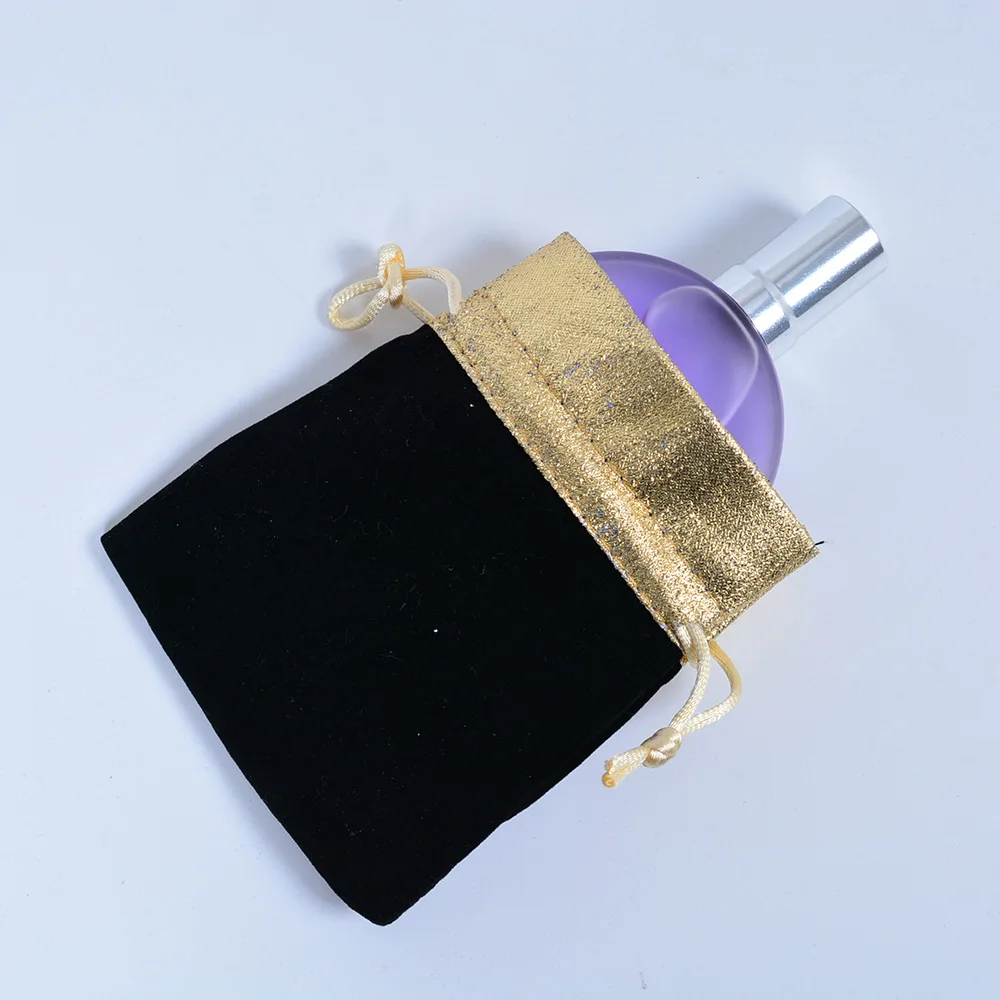 50pcs/lot 7x9 10x12 12x15cm Gold Trim Velvet Pouches Drawstring Bag Christmas Jewelry Display Gift Decoration Packaging