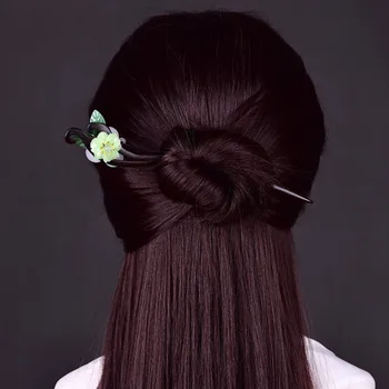 

1Pc Chinese Retro Hairpin Flower Shaped Hair Wear Creative Women Decoration