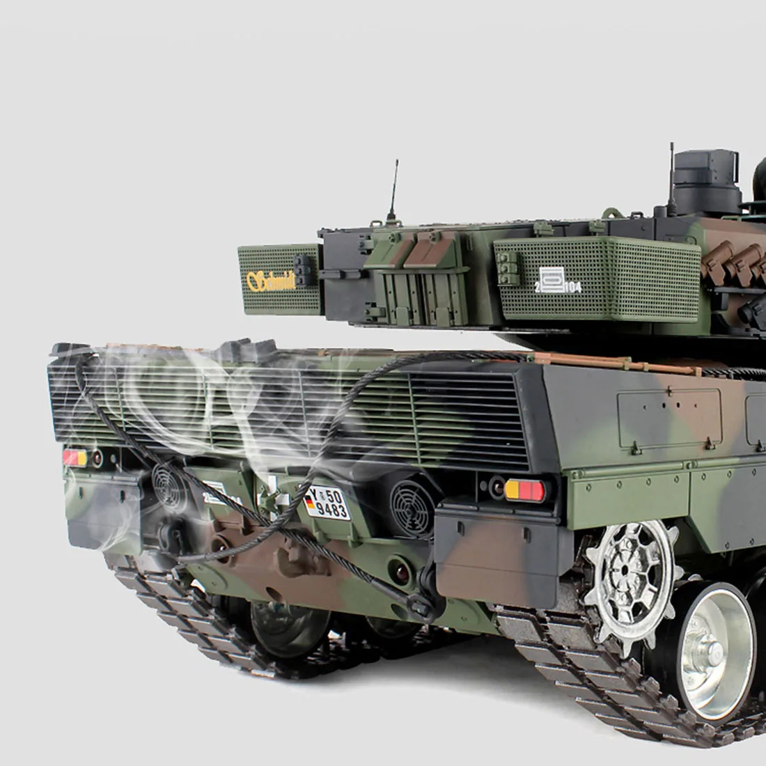 Горячая 1:16 немецкий Леопард 2A6 главный боевой танк 2,4 г модель дистанционного управления Военный танк со звуковым эффектом дыма