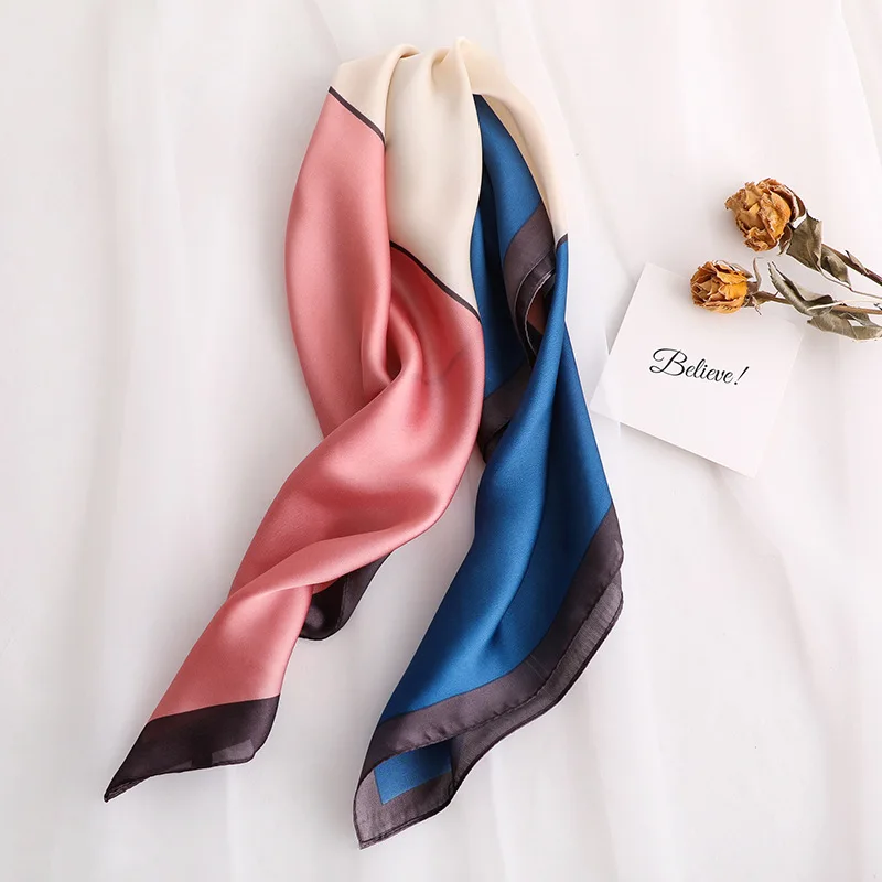 10856612407_2070773686