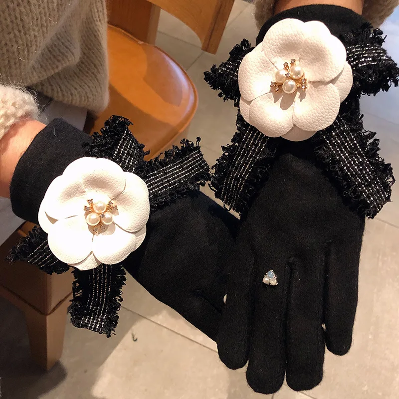 Женские перчатки в стиле барокко, стразы, жемчуг, шерсть, утолщение точек пальцев, перчатки для сенсорного экрана, женские кашемировые теплые, зимние, элегантные - Цвет: white flower