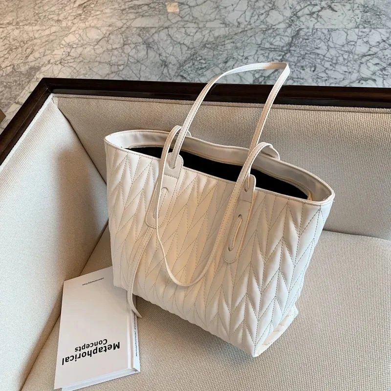 Вместительная сумка для женщин Модная стильная высококачественная повседневная