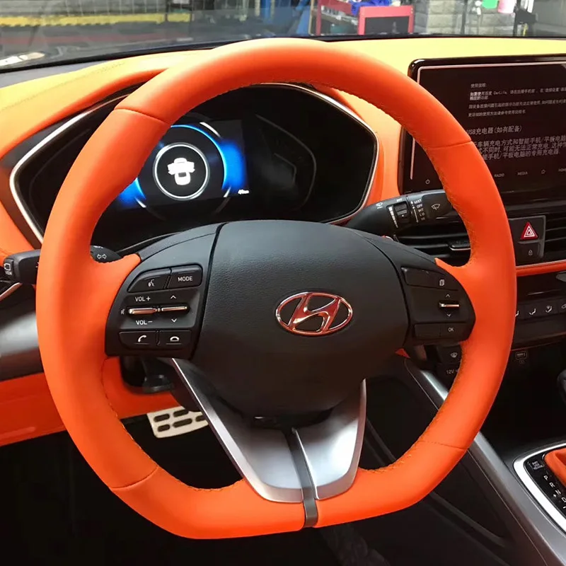 

DIY Leather hand sewn steering wheel cover for Hyundai Langdong leading Rena brand ix35 Tucson ix25 Yuedong Yuena