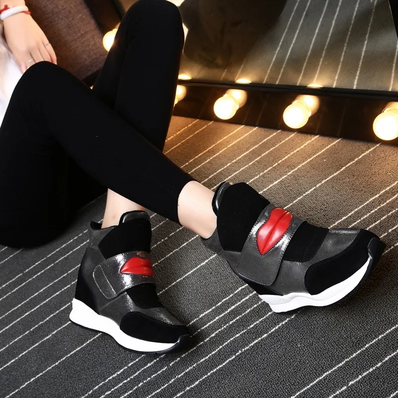 

Plus Size Fall and Winter Lady Taller 5 CM Sneaker Print Emotion Lips Korean Outdoor Fashion Skidproof Waterproof Thermal Casual