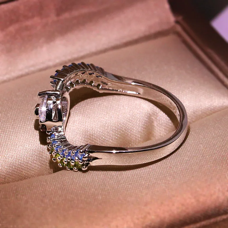 Luxury Female Crystal Red White Ball Ring Vintage Silver Color Wedding Finger Ring Promise Love Engagement Rings For Women