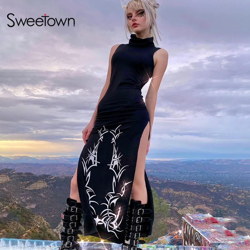 Черное облегающее платье-водолазка Sweetown с открытыми плечами в готическом стиле