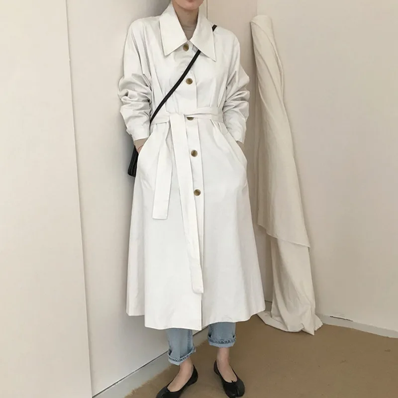 

EWQTurn-down Collar Long Sleeve White Windbreaker Loose Casual Women Trend Coats Feminino 2019 Autumn New Long Trench Coat QK642