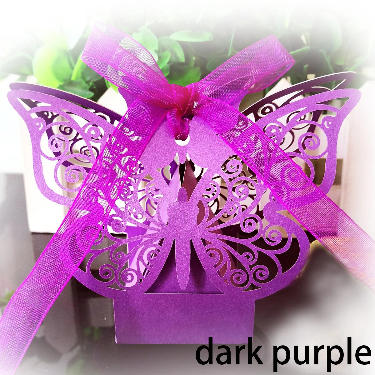 50 шт. подарочные перламутровые бумажные коробки с бабочкой, креативные Кружевные Полые свадебные коробки для конфет, картонные коробки для шоколада, товары для свадебного декора - Color: Dark purple