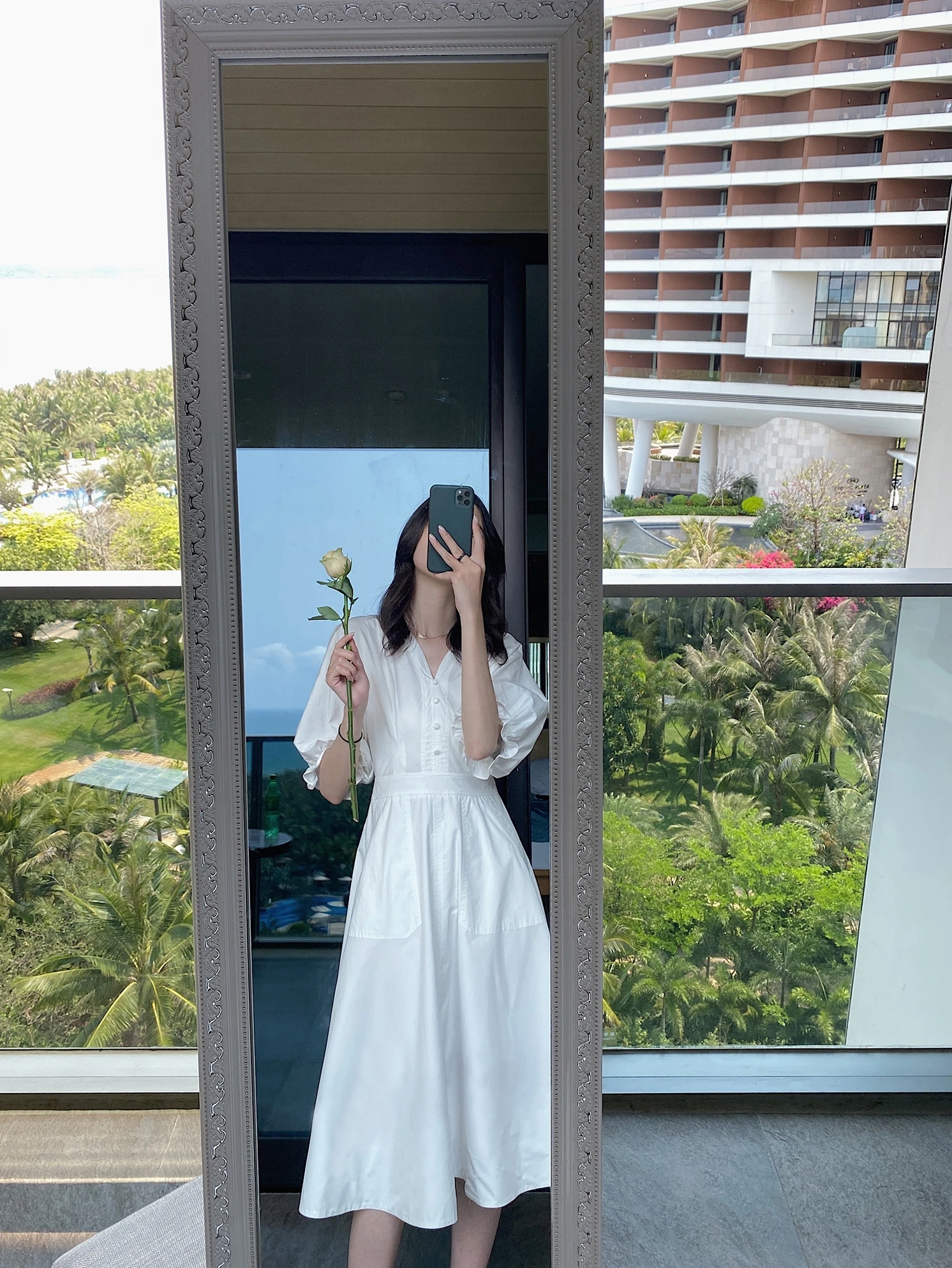 slimming white dress