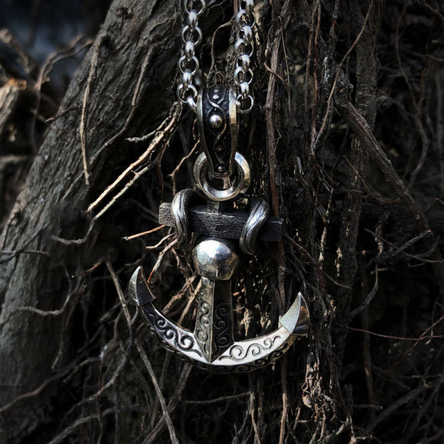 STAINLESS STEEL SKULL ANCHOR NECKLACE