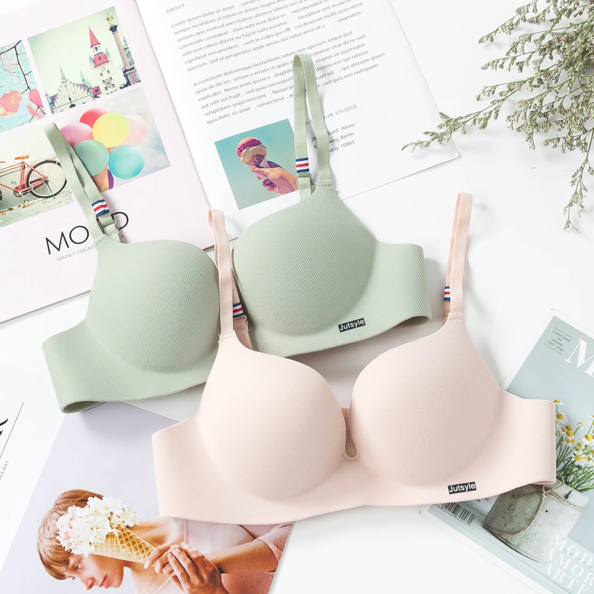 

French one piece British ice wire rimless bra small chest thick cup girls gather in seamless underwear factory envio gratis
