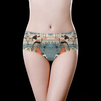 

Retro Japanese-style Printing Underpants, Viscose Medium Waist Briefs Women