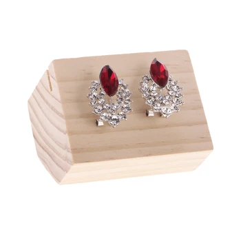 

2pcs / Set Jewelry Display Stand Natural Wood Hexagonal Cube Shape For Display Necklace Earrings