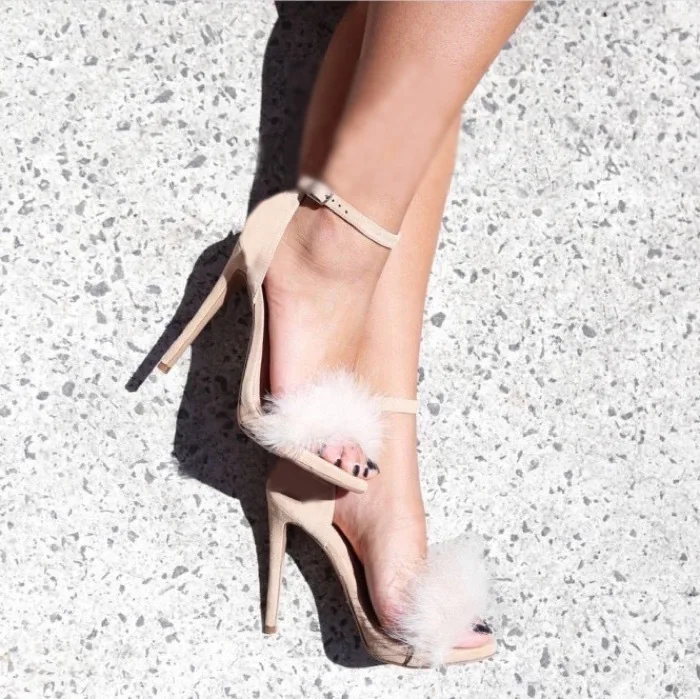 

2017 New Style Europe And America Star Style Feather High-heeled Sandals Furry Hollow out-WOMEN'S Shoes