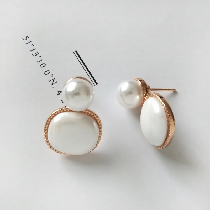 Carvejewl Geometric Imitation Pearl Clip Earrings No Ear Hole Elegant square resin Clips on Earrings Without Piercing for Women - Metal Color: -2 POST